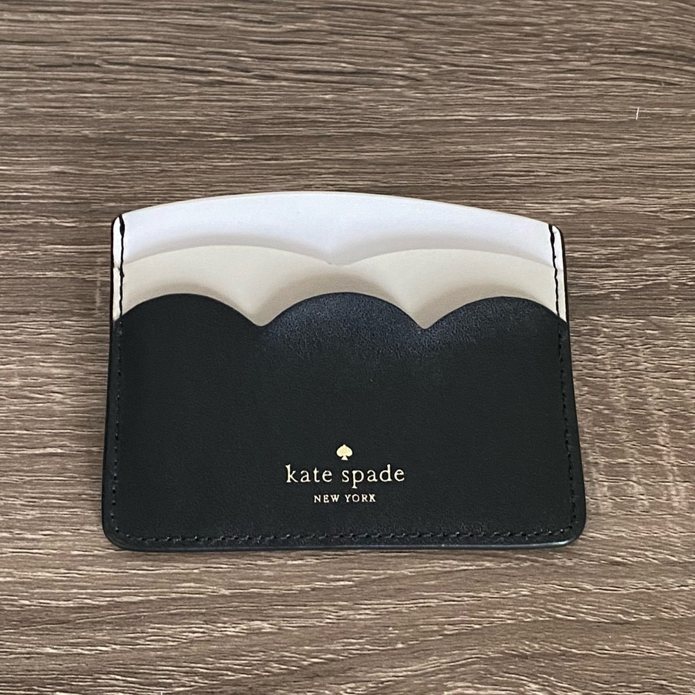 Kate Spade Scalloped Card Case /Mini Wallet